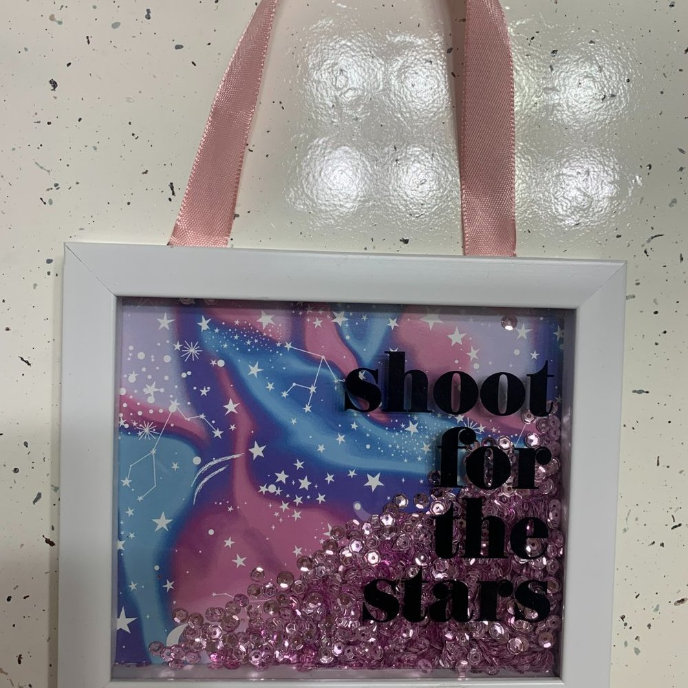 New! Shoot for the Stars Wall Decor
